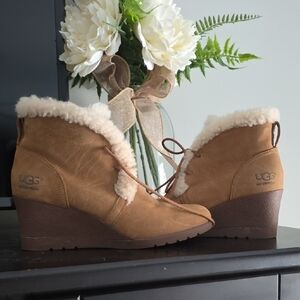 Ugg JEOVANNA wedge Boots